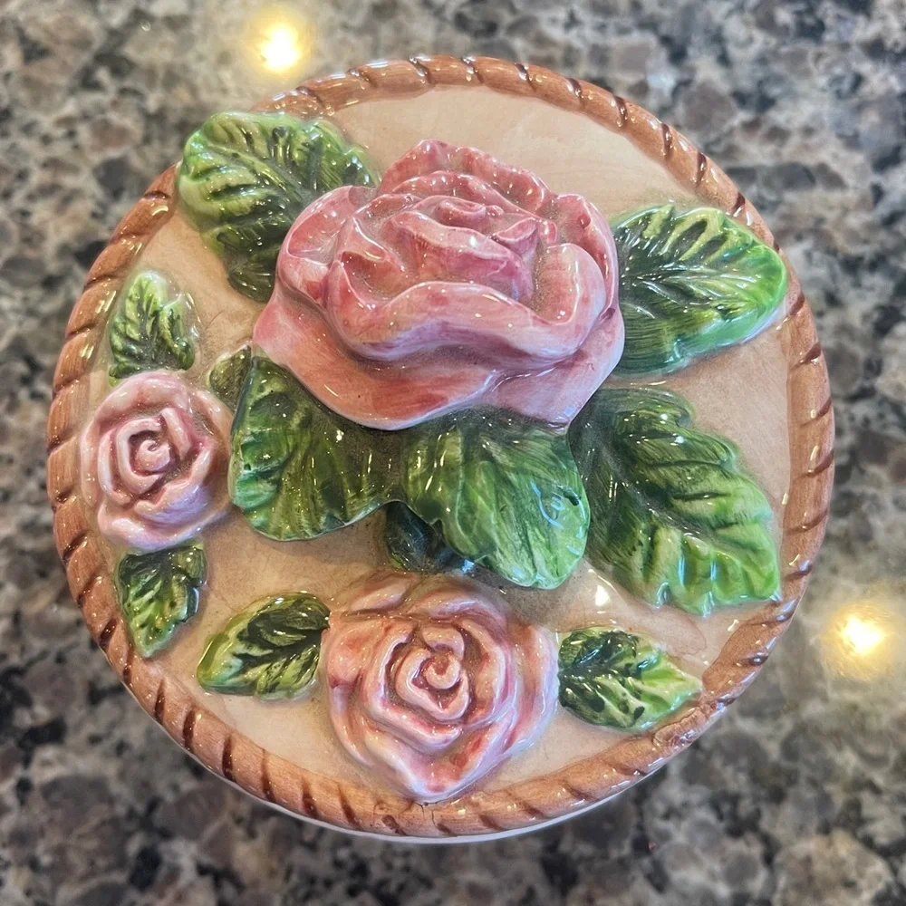 Hand-Painted Pink Rose Ceramic Trinket Set - Heart Dish, Dish, Tumbler🌺